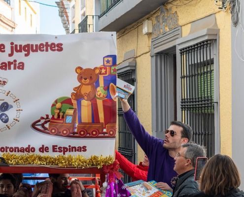 Recogida solidaria de juguetes 2023 coronado de espinas Jerez de los Caballeros semanasantajerezana 17 Recogida solidaria de juguetes 2023. Cofradía del Señor Coronado de Espinas, Jerez de los Caballeros