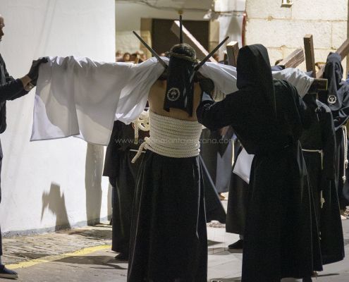Hermandad de Penitentes del Santisimo Cristo de la Vera Cruz Lunes Santo en Jerez de los Caballeros 7 Hermandad de Penitentes del Santisimo Cristo de la Vera Cruz Lunes Santo en Jerez de los Caballeros Semanasantajerezana