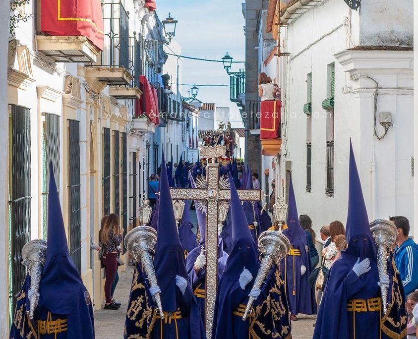 Cofradía de Ntro Padre Jesús Nazareno Viernes Santo en la Semana Santa de Jerez de los Caballeros Cofradía de Ntro Padre Jesús Nazareno Viernes Santo en la Semana Santa de Jerez de los Caballeros Semanasantajerezana