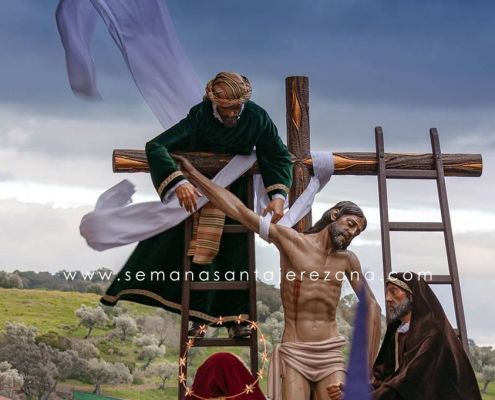 Descendimiento Cofradía de Ntro Padre Jesús Nazareno Viernes Santo en la Semana Santa de Jerez de los Caballeros Descendimiento Cofradía de Ntro Padre Jesús Nazareno Viernes Santo en la Semana Santa de Jerez de los Caballeros Semanasantajerezana