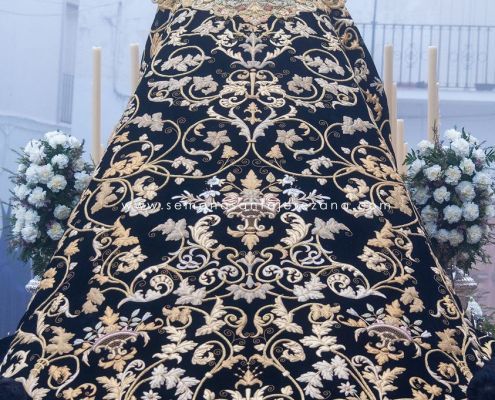 Encarnación Cofradía de Ntro Padre Jesús Nazareno Viernes Santo en la Semana Santa de Jerez de los Caballeros Manto de la Virgen de la Encarnación Cofradía de Ntro Padre Jesús Nazareno Viernes Santo en la Semana Santa de Jerez de los Caballeros Semanasantajerezana