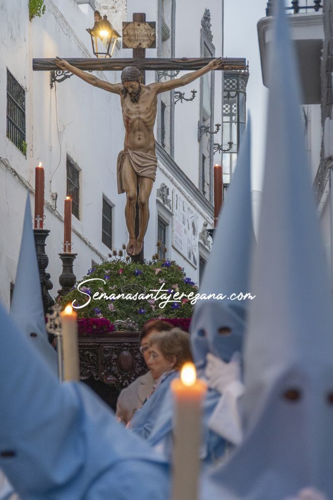 Jerez se santigua al paso del Cristo de la Piedad semanasantajerezana Jerez se santigua al paso del Cristo de la Piedad semanasantajerezana