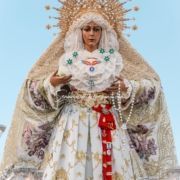 María Santísima de la Esperanza Macarena durante su salida extraordinaria al Convento Madre de Dios, 8 de junio de 2025 11 Procesión diurna histórica de la Esperanza Macarena