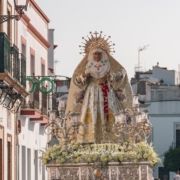 María Santísima de la Esperanza Macarena durante su salida extraordinaria al Convento Madre de Dios, 8 de junio de 2025 13 Procesión diurna histórica de la Esperanza Macarena