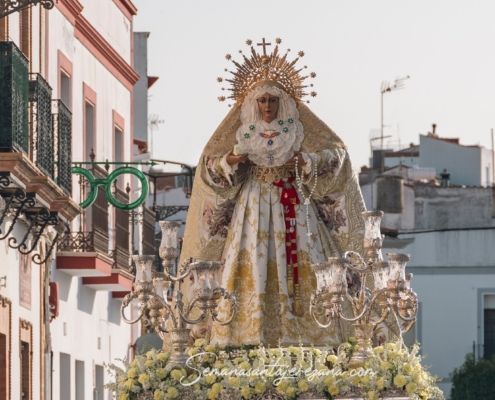 María Santísima de la Esperanza Macarena durante su salida extraordinaria al Convento Madre de Dios, 8 de junio de 2025 13 Procesión diurna histórica de la Esperanza Macarena
