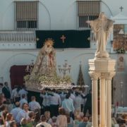 María Santísima de la Esperanza Macarena durante su salida extraordinaria al Convento Madre de Dios, 8 de junio de 2025 18 Procesión diurna histórica de la Esperanza Macarena