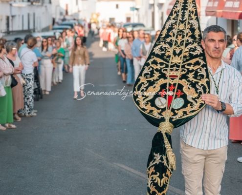 María Santísima de la Esperanza Macarena durante su salida extraordinaria al Convento Madre de Dios, 8 de junio de 2025 20 Procesión diurna histórica de la Esperanza Macarena