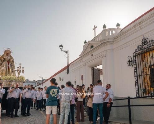 María Santísima de la Esperanza Macarena durante su salida extraordinaria al Convento Madre de Dios, 8 de junio de 2025 22 Procesión diurna histórica de la Esperanza Macarena