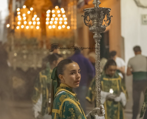 Acolito 2 Hermandad de Nuestro Padre Jesus del Gran Amor Viernes Santo en la Semana Santa de Jerez de los Caballeros Semanasantajerezana.com Acolito 2 Hermandad de Nuestro Padre Jesus del Gran Amor Viernes Santo en la Semana Santa de Jerez de los Caballeros Semanasantajerezana.com