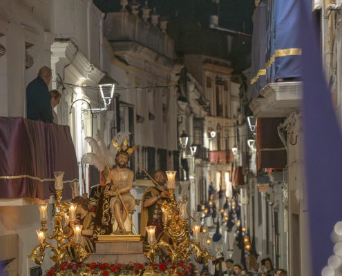Coronado de Espinas calle Abajo Jueves Santo en la Semana Santa de Jerez de los Caballeros Semanasantajerezana Coronado de Espinas en la calle Vasco Núñez de Balboa. Jueves Santo en la Semana Santa de Jerez de los Caballeros, Semanasantajerezana