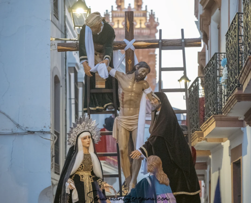 Descendimiento 2 Cofradía de Nuestro Padre Jesus Nazareno Viernes Santo en la Semana Santa de Jerez de los Caballeros Semanasantajerezana Descendimiento 2 Cofradía de Nuestro Padre Jesus Nazareno Viernes Santo en la Semana Santa de Jerez de los Caballeros Semanasantajerezana