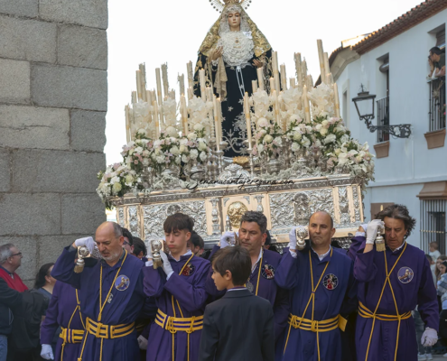 Virgen de la Encarnación 2 Cofradía de Nuestro Padre Jesus Nazareno Viernes Santo en la Semana Santa de Jerez de los Caballeros Semanasantajerezana Virgen de la Encarnación 2 Cofradía de Nuestro Padre Jesus Nazareno Viernes Santo en la Semana Santa de Jerez de los Caballeros Semanasantajerezana